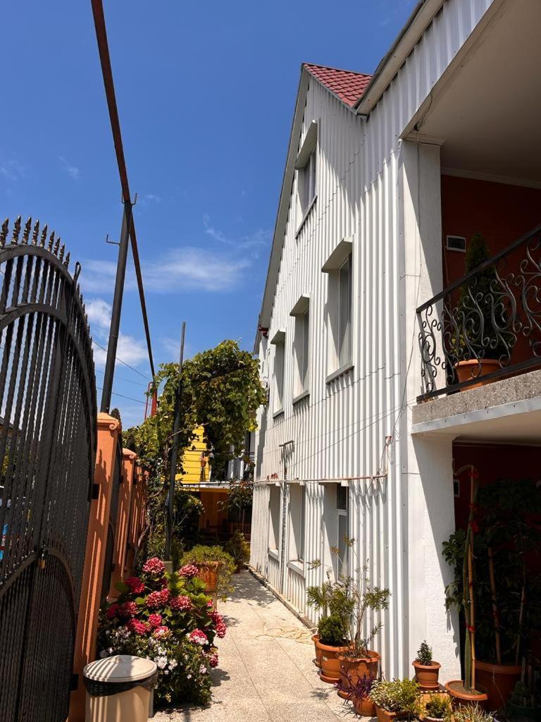 Guest House Chexovi 24 科布列季 外观 照片