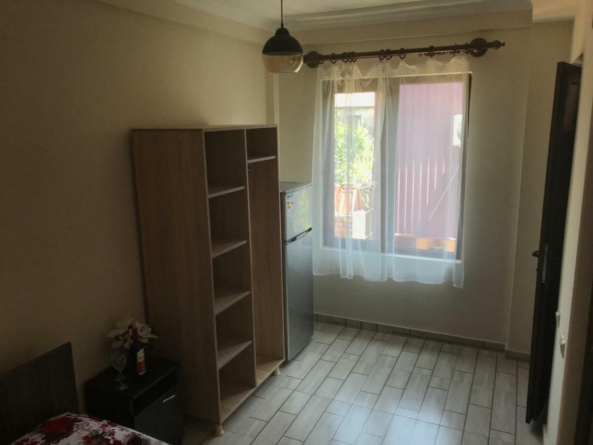 Guest House Chexovi 24 科布列季 外观 照片
