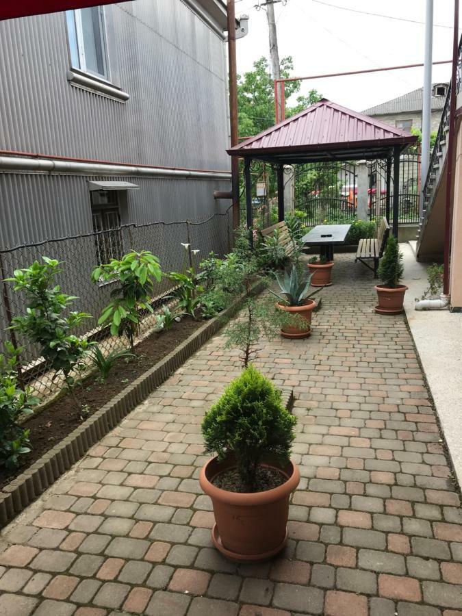Guest House Chexovi 24 科布列季 外观 照片