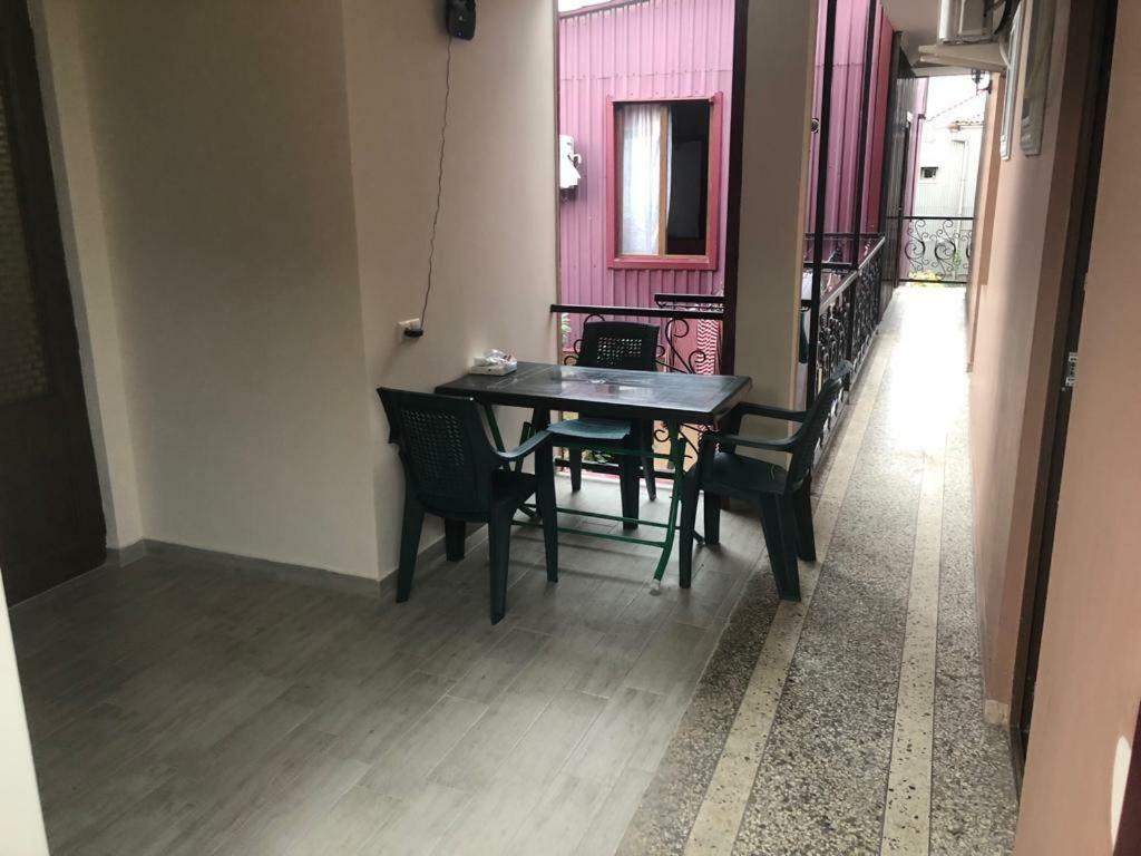 Guest House Chexovi 24 科布列季 外观 照片